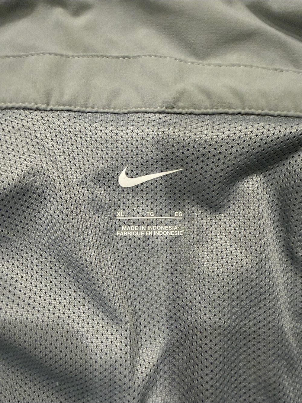 ALABAMA Nike Zipup Jacket/Pullover - Picture 3 of 3